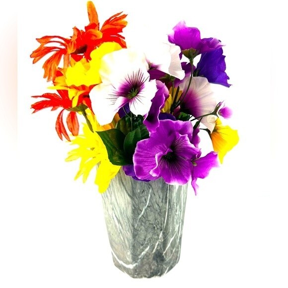 Max & Miles Gray and White Ceramic Marble Vase 700ML - Picture 1 of 5